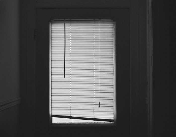 window blinds roll